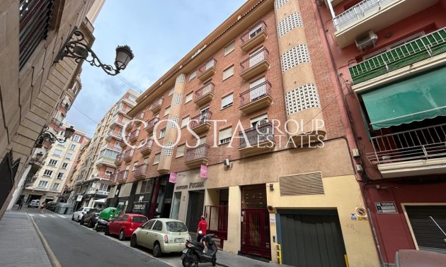 Apartments - Odsprzedaż -
            Alicante City - RO-95471
