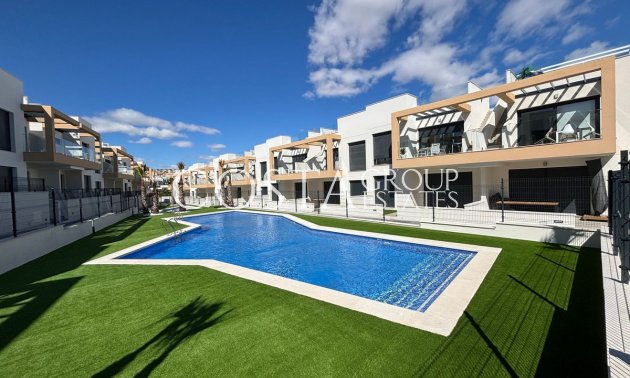 Apartments - Resale - Orihuela - Villamartin