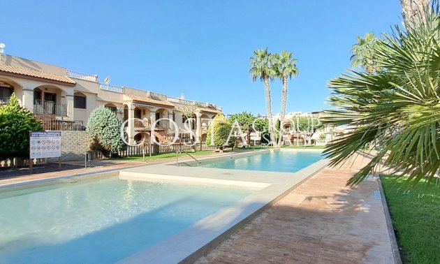 Apartments - Resale -
            Torrevieja - RO-53296