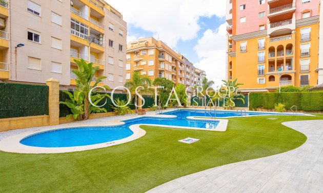 Apartments - Resale - Torrevieja - Torrevieja Centro