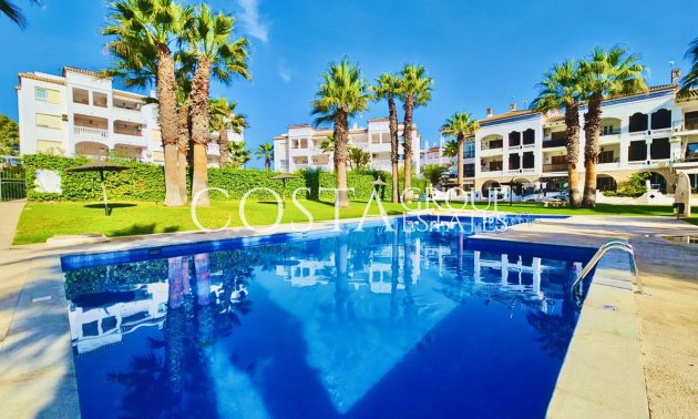 Apartments - Wiederverkauf - Orihuela Costa - Villamartin