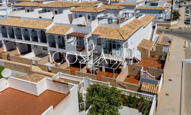 Apartments - Wiederverkauf - Orihuela - Punta Prima