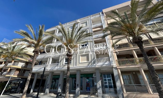 Apartments - Wiederverkauf - Torrevieja - Torrevieja Centro