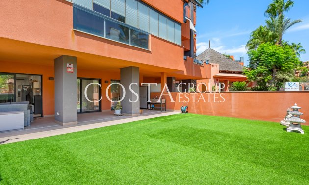 Apartments - Wiederverkauf - Villamartín - Lomas del Golf