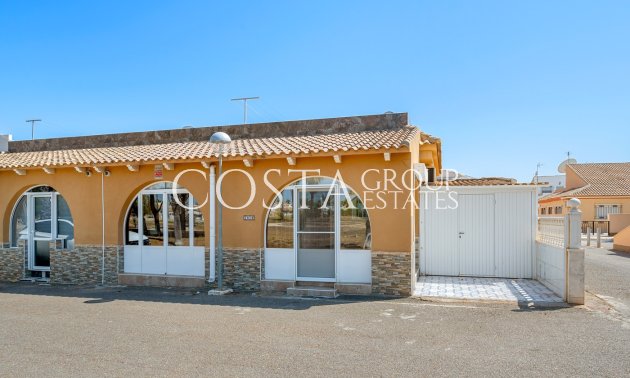 Dom - Odsprzedaż -
            Los Alcazares - CBW-654