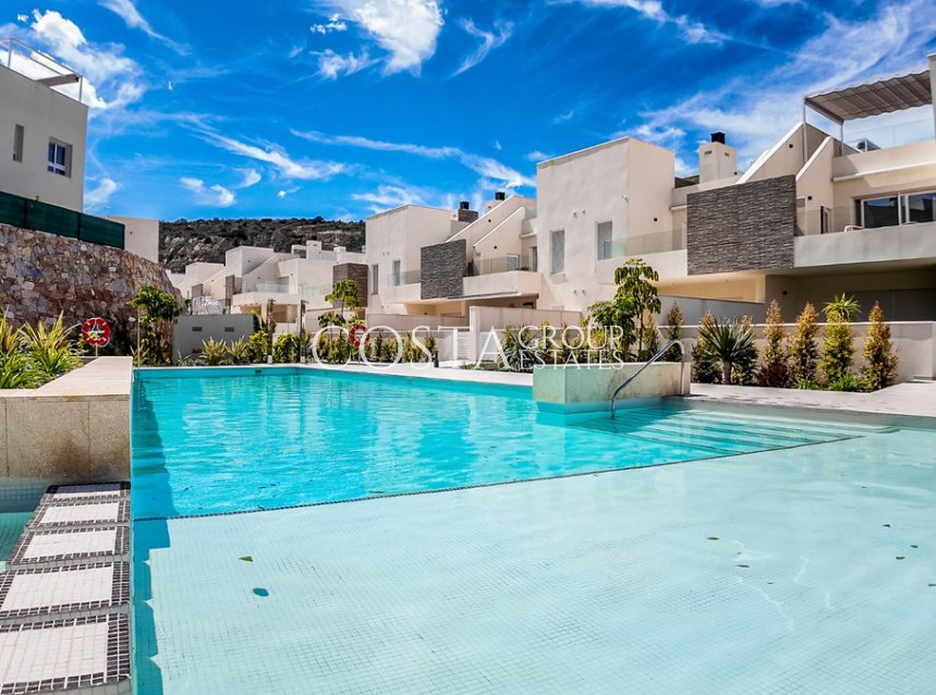 Herverkoop - Apartments -
Algorfa