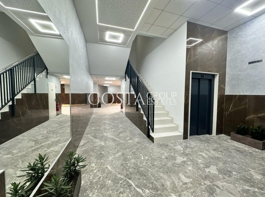 Herverkoop - Apartments -
Alicante - Alicante Centro