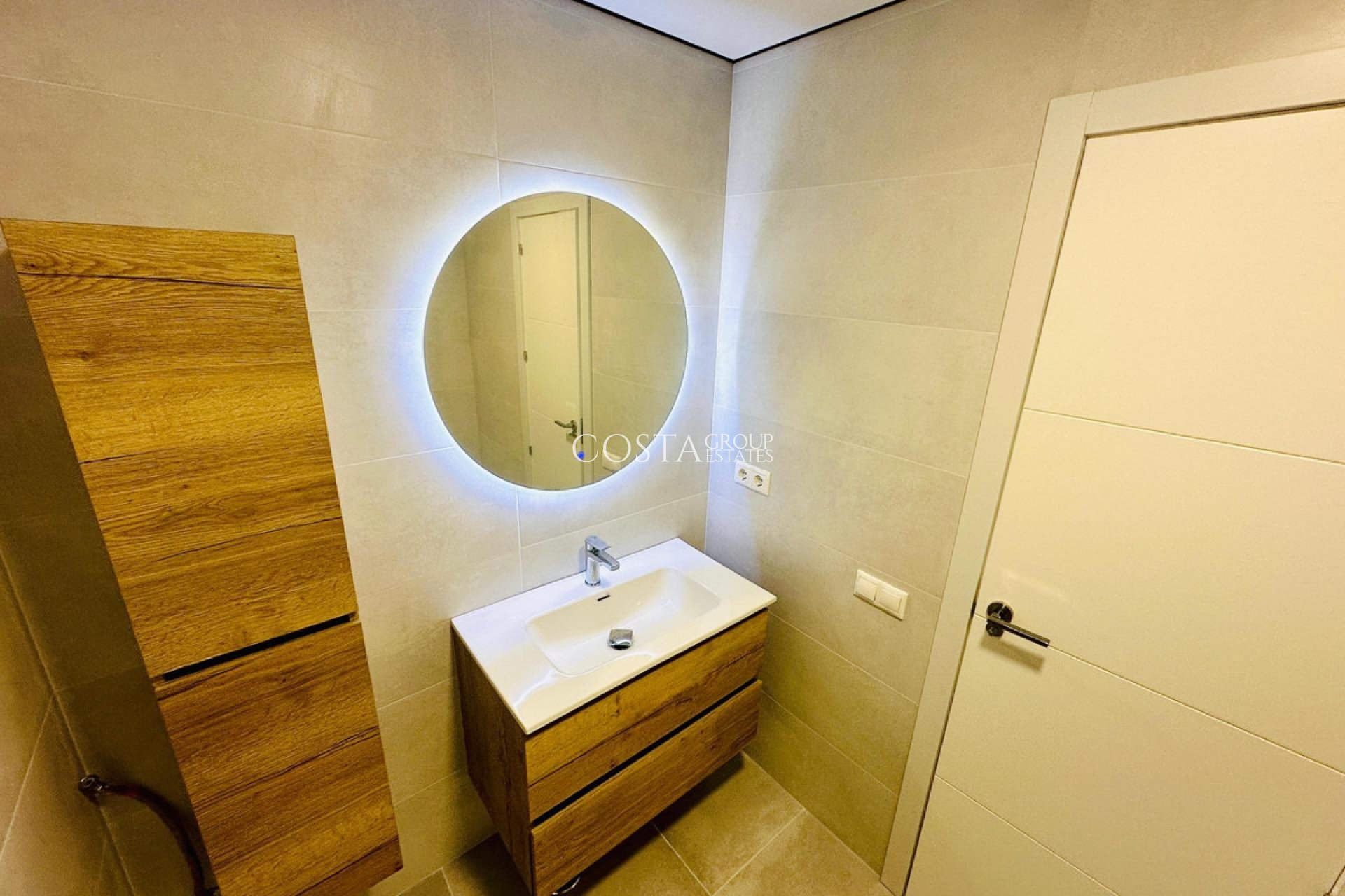 Herverkoop - Apartments -
Alicante - Alicante Centro