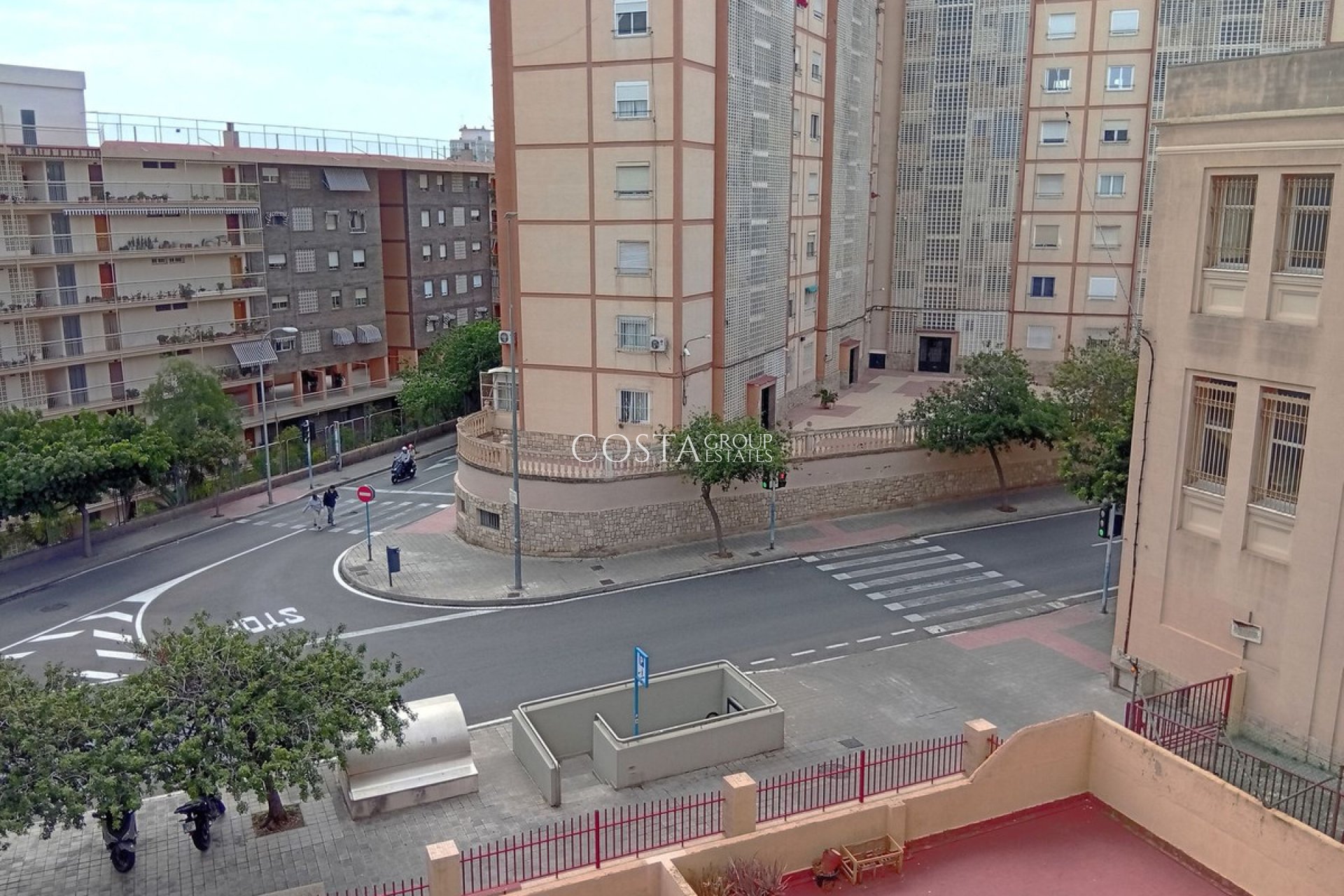 Herverkoop - Apartments -
Alicante - Alicante Centro