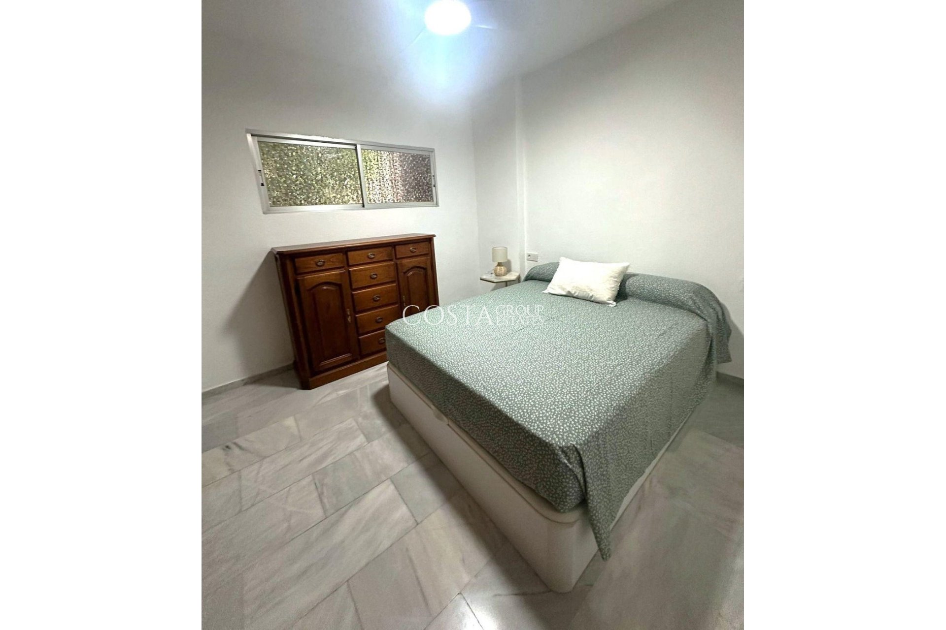 Herverkoop - Apartments -
Alicante - Alicante Centro