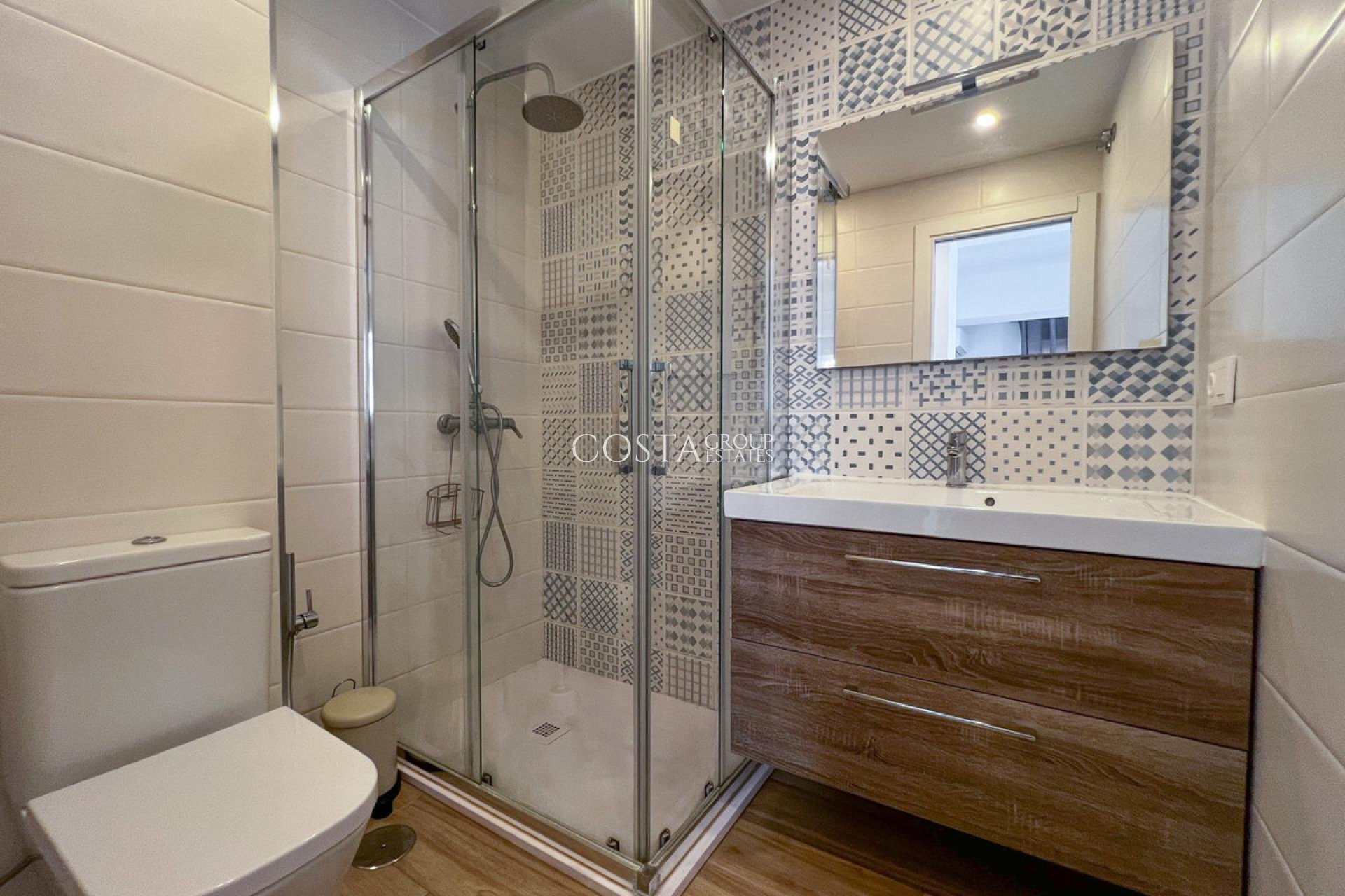 Herverkoop - Apartments -
Alicante - Alicante Centro