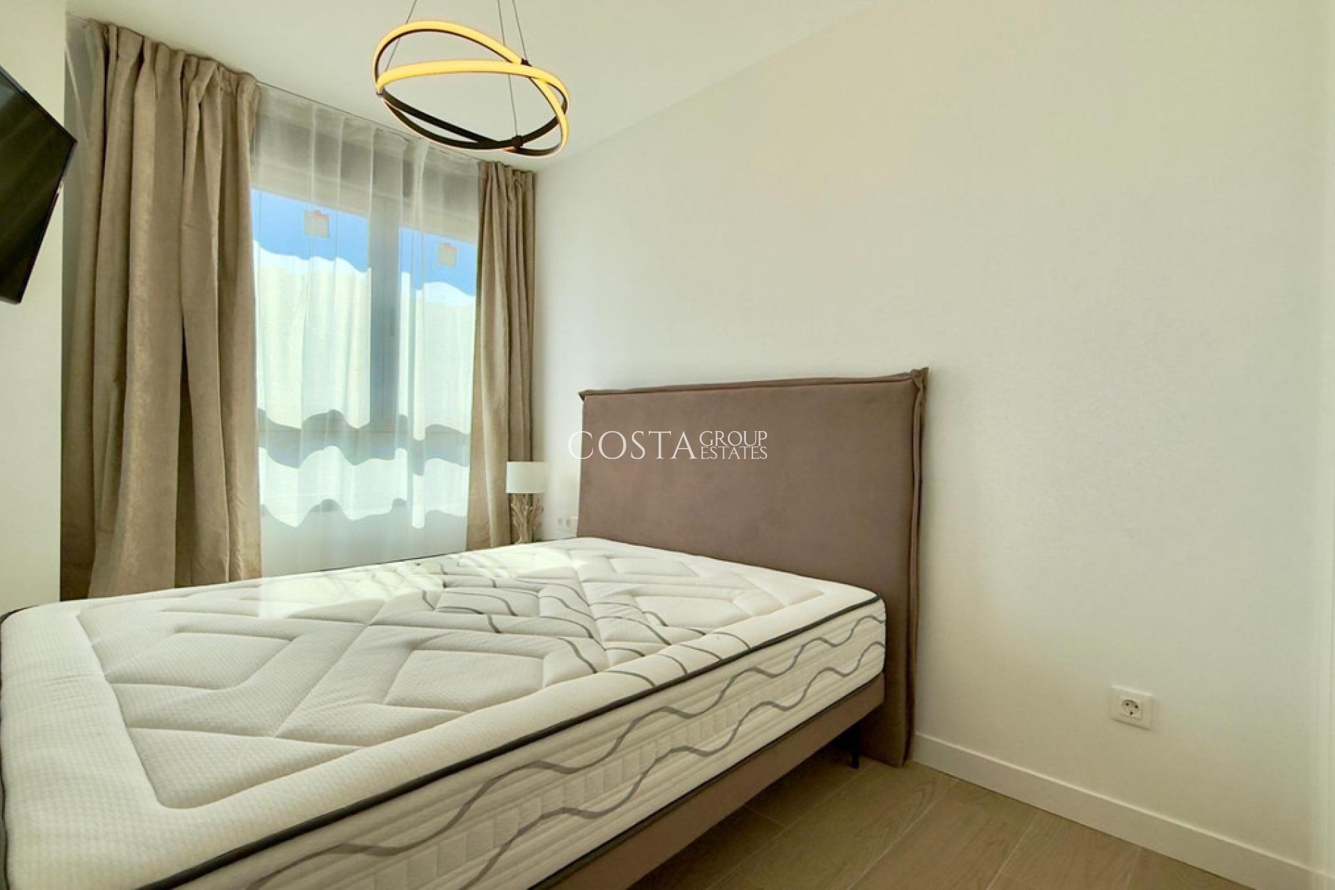 Herverkoop - Apartments -
Alicante - Alicante Centro