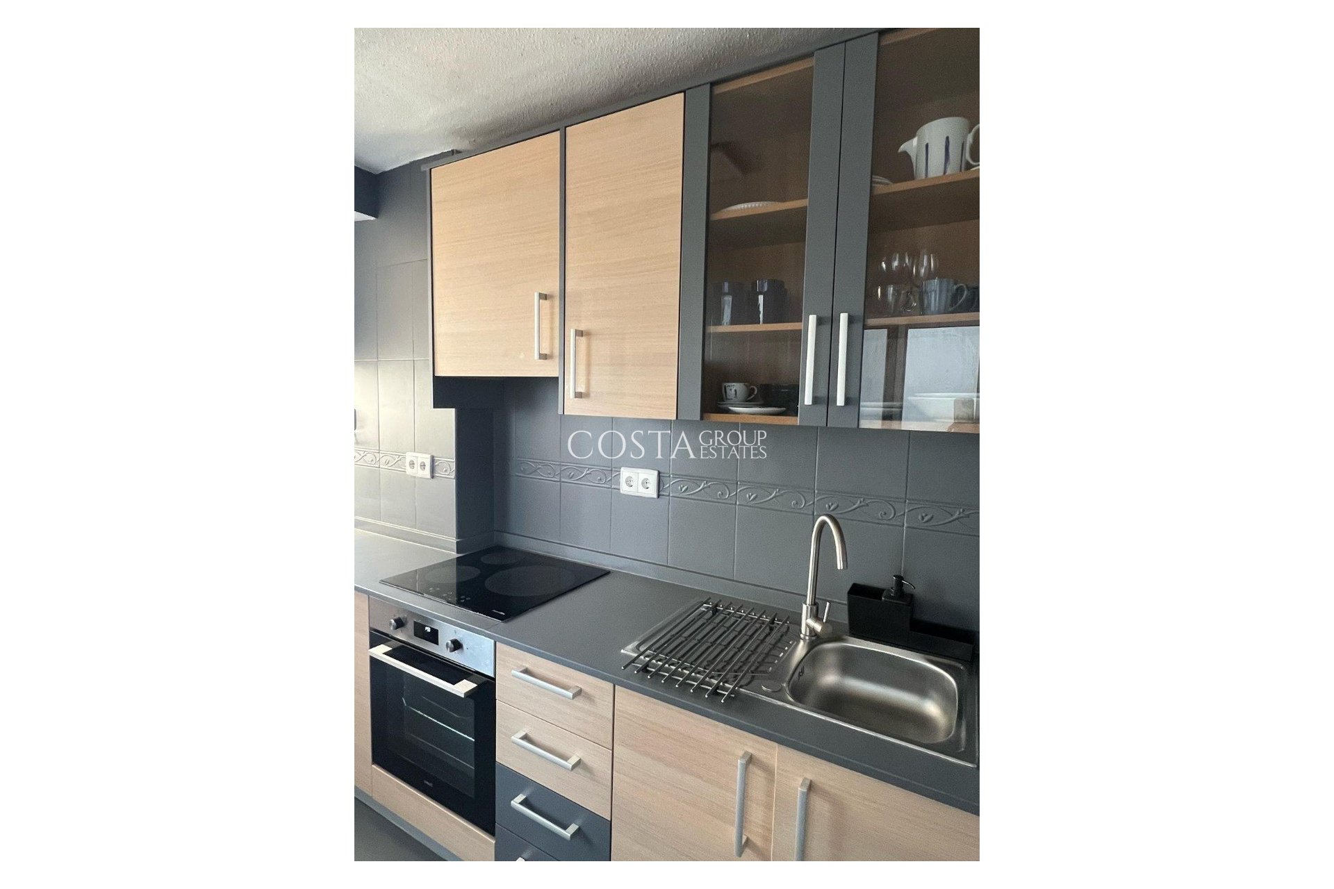 Herverkoop - Apartments -
Alicante - Alicante Centro