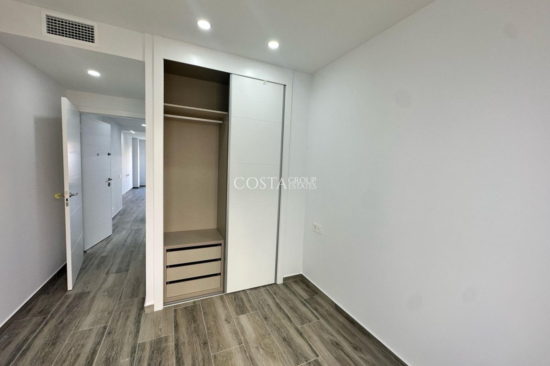 Herverkoop - Apartments -
Alicante - Alicante Centro