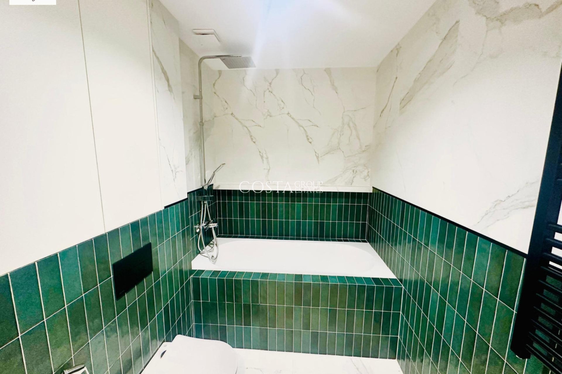 Herverkoop - Apartments -
Alicante - Alicante Centro