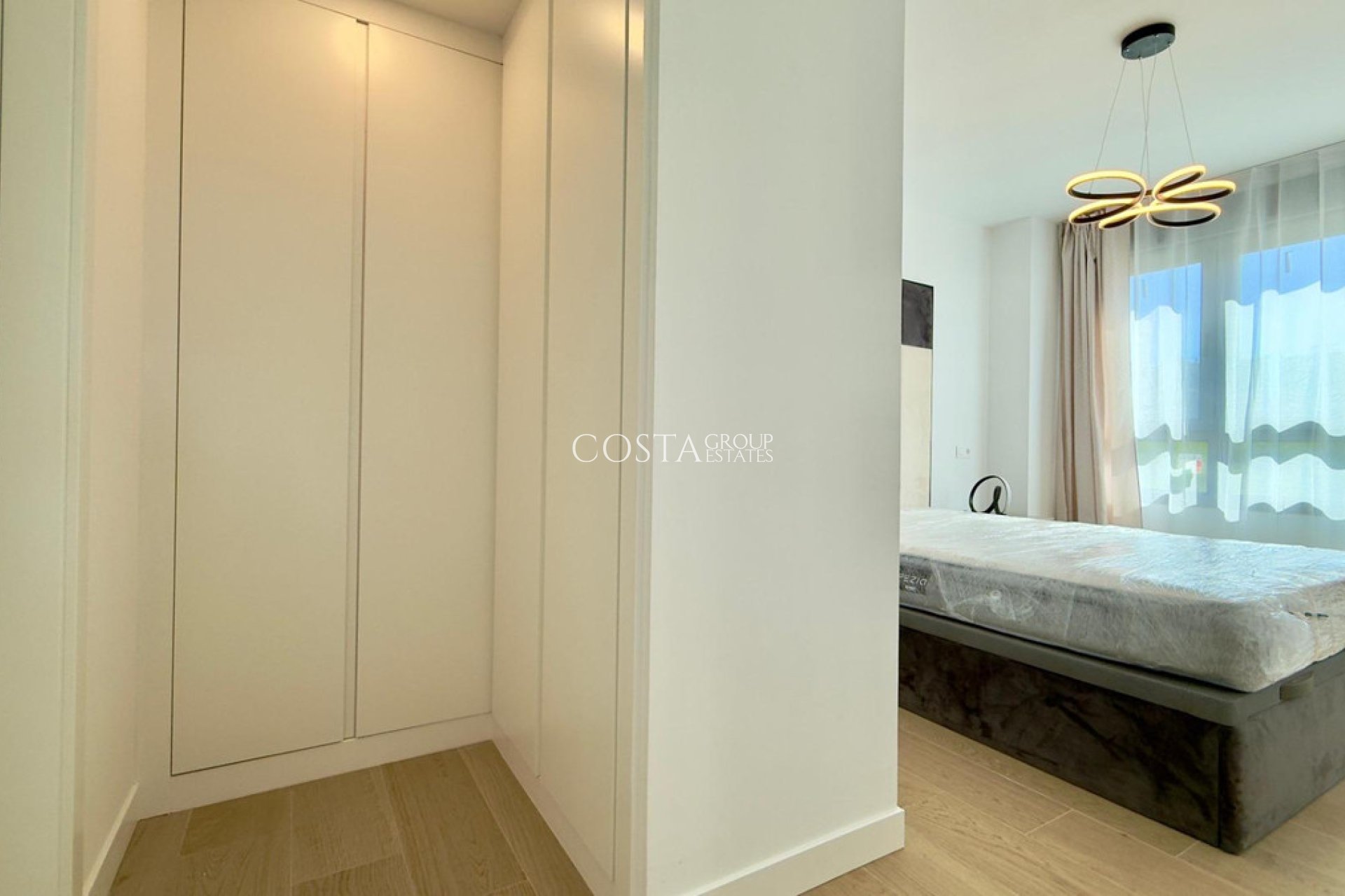 Herverkoop - Apartments -
Alicante - Alicante Centro