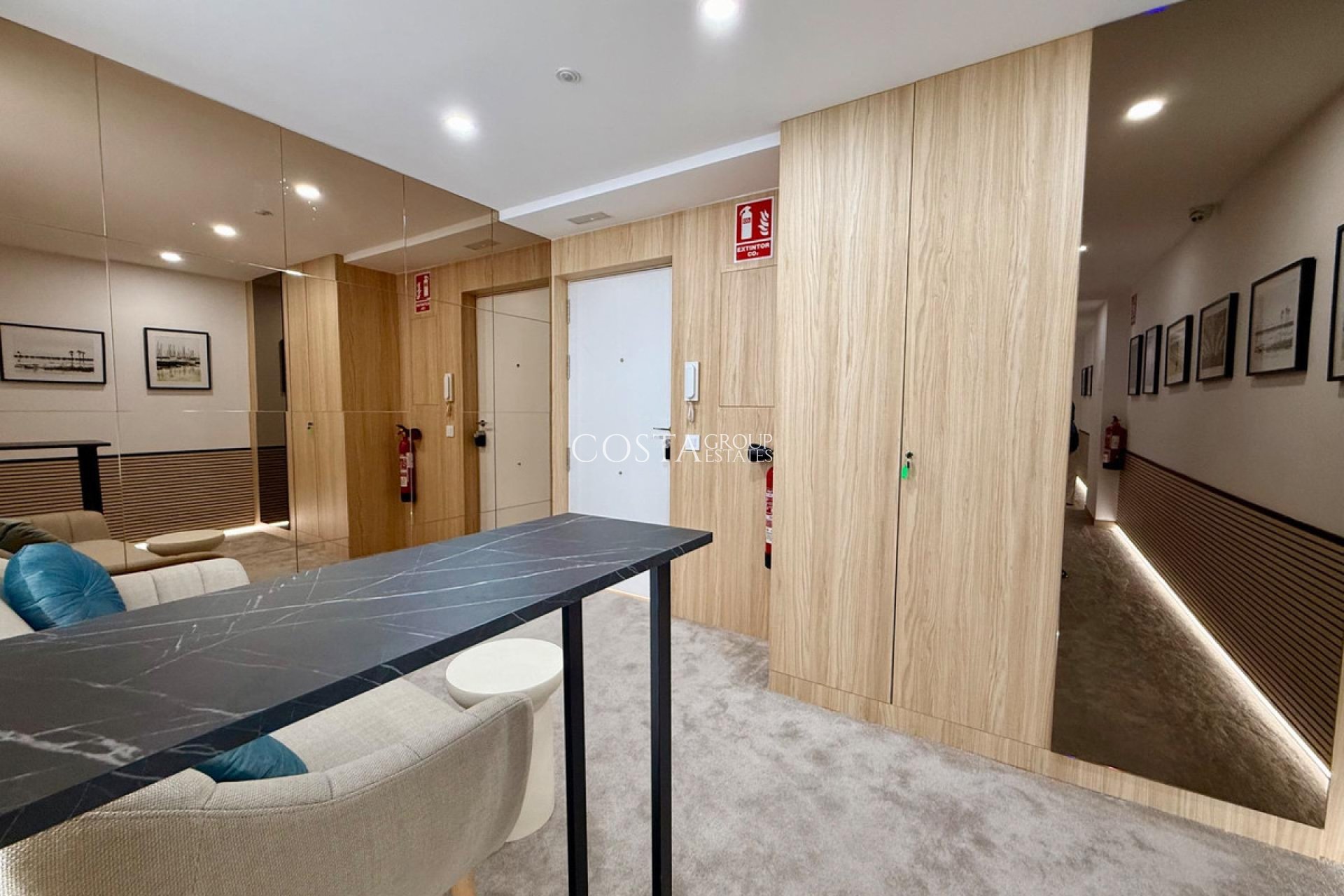 Herverkoop - Apartments -
Alicante - Alicante Centro