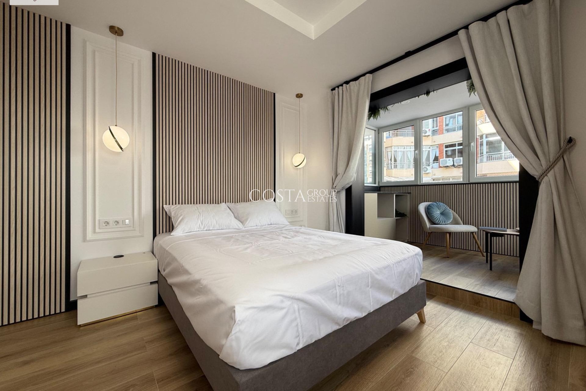 Herverkoop - Apartments -
Alicante - Alicante Centro