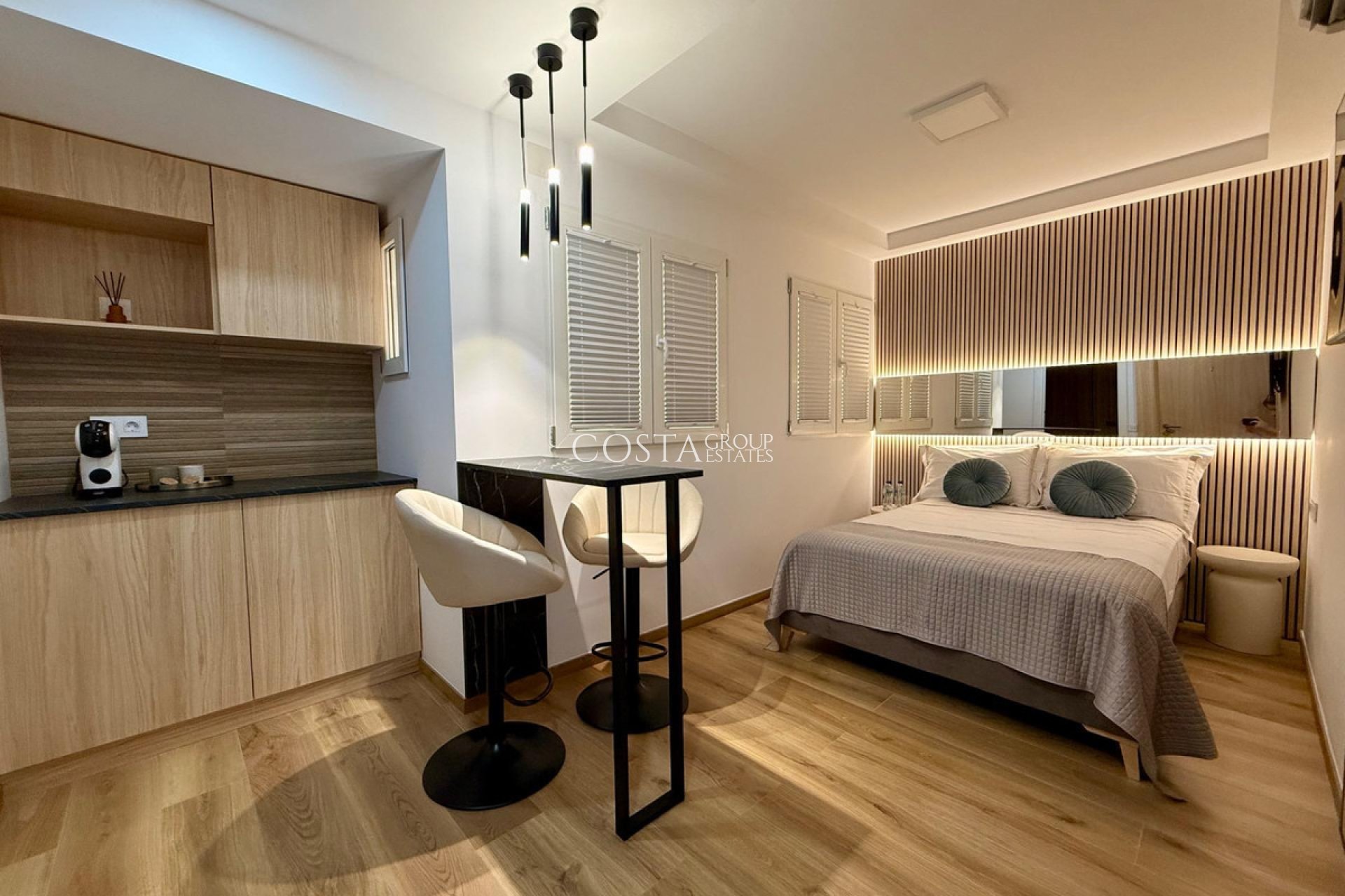 Herverkoop - Apartments -
Alicante - Alicante Centro