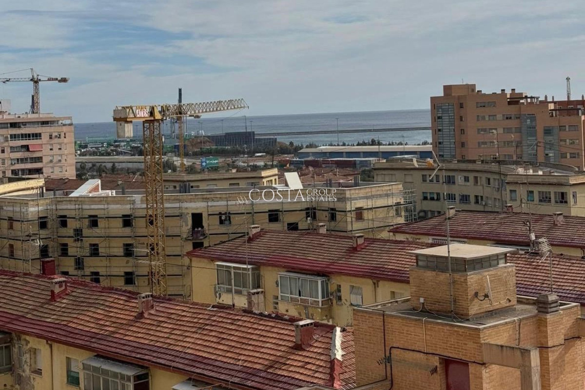 Herverkoop - Apartments -
Alicante - Alicante Centro