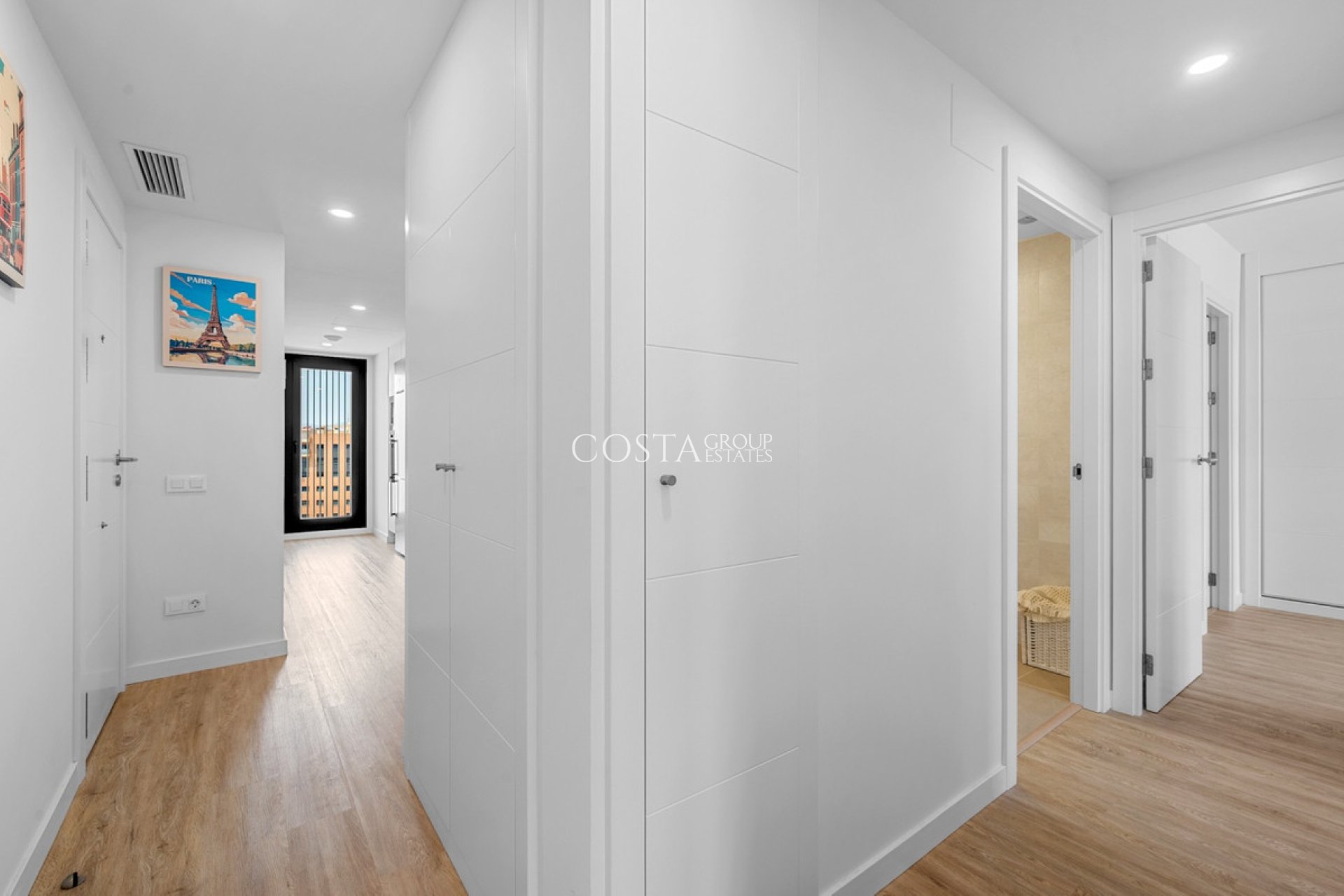 Herverkoop - Apartments -
Alicante - Alicante Centro