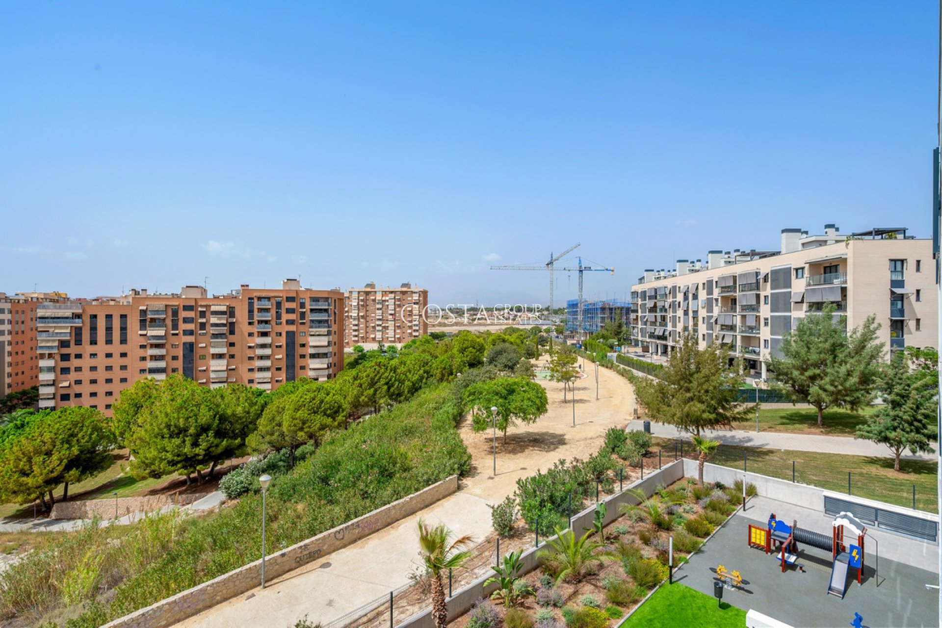 Herverkoop - Apartments -
Alicante - Alicante Centro