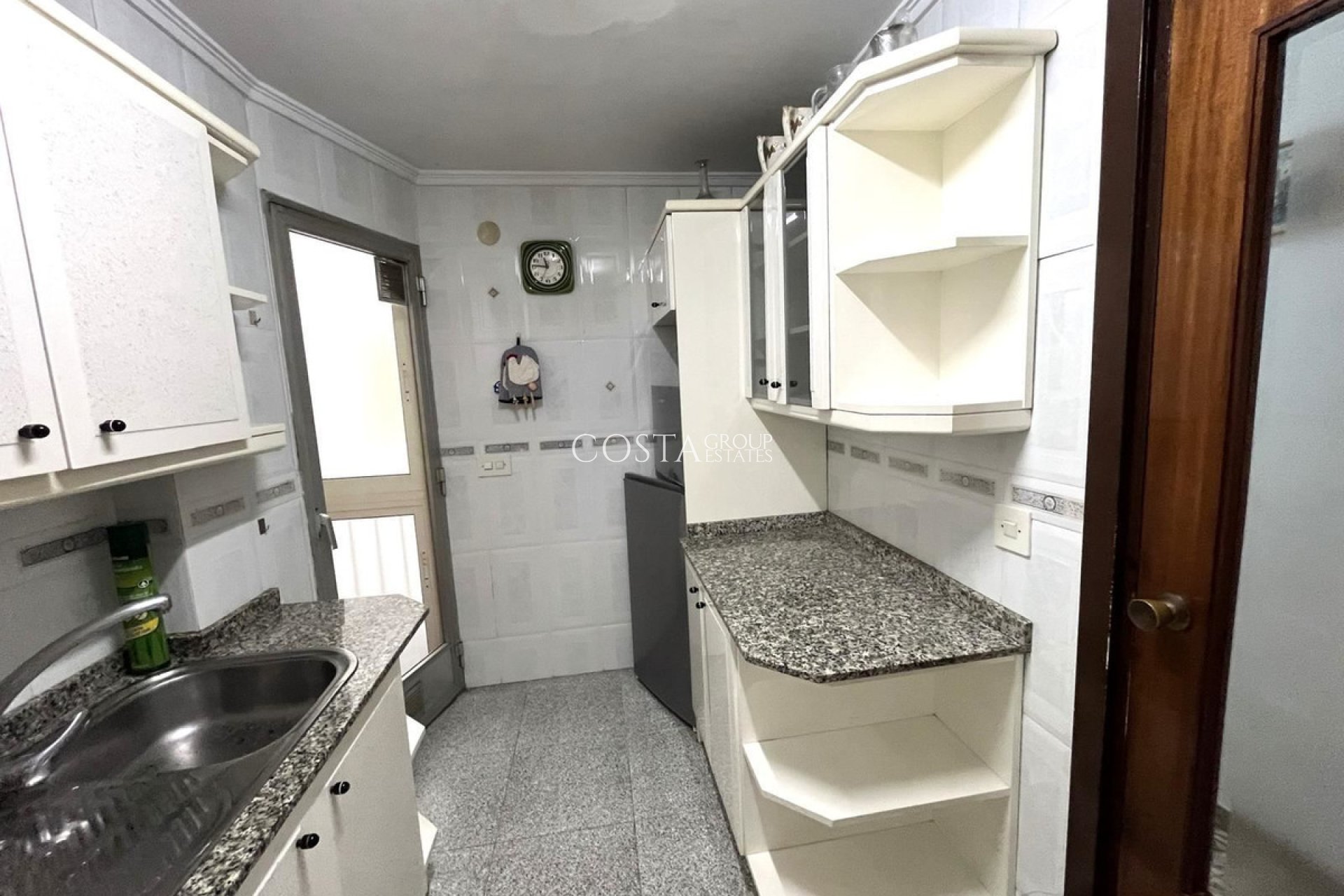 Herverkoop - Apartments -
Alicante City - Alicante City Centro