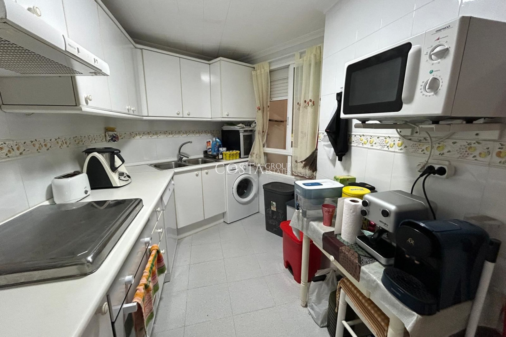 Herverkoop - Apartments -
Alicante City - Alicante City Centro