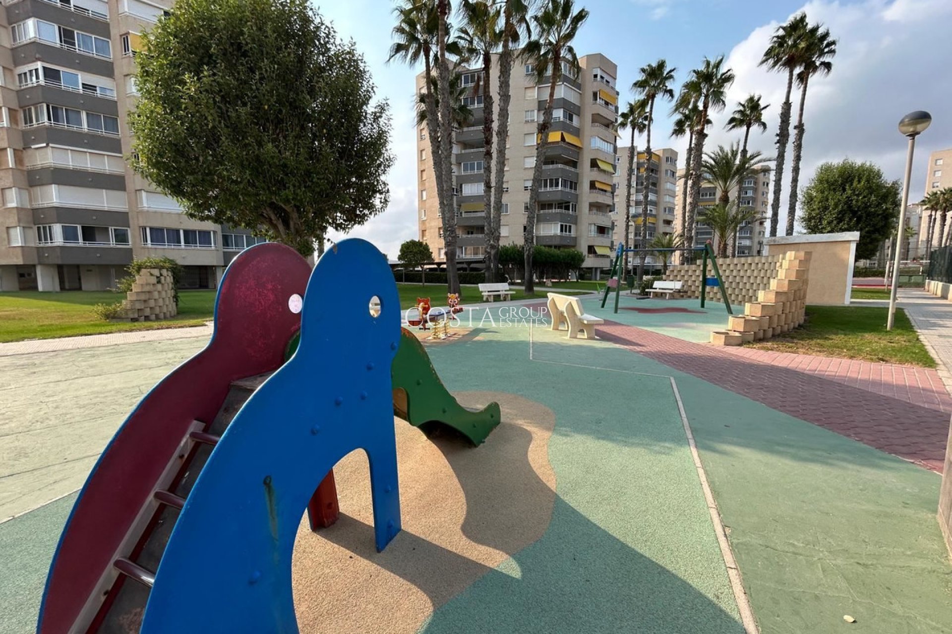 Herverkoop - Apartments -
Alicante City - Alicante City Centro