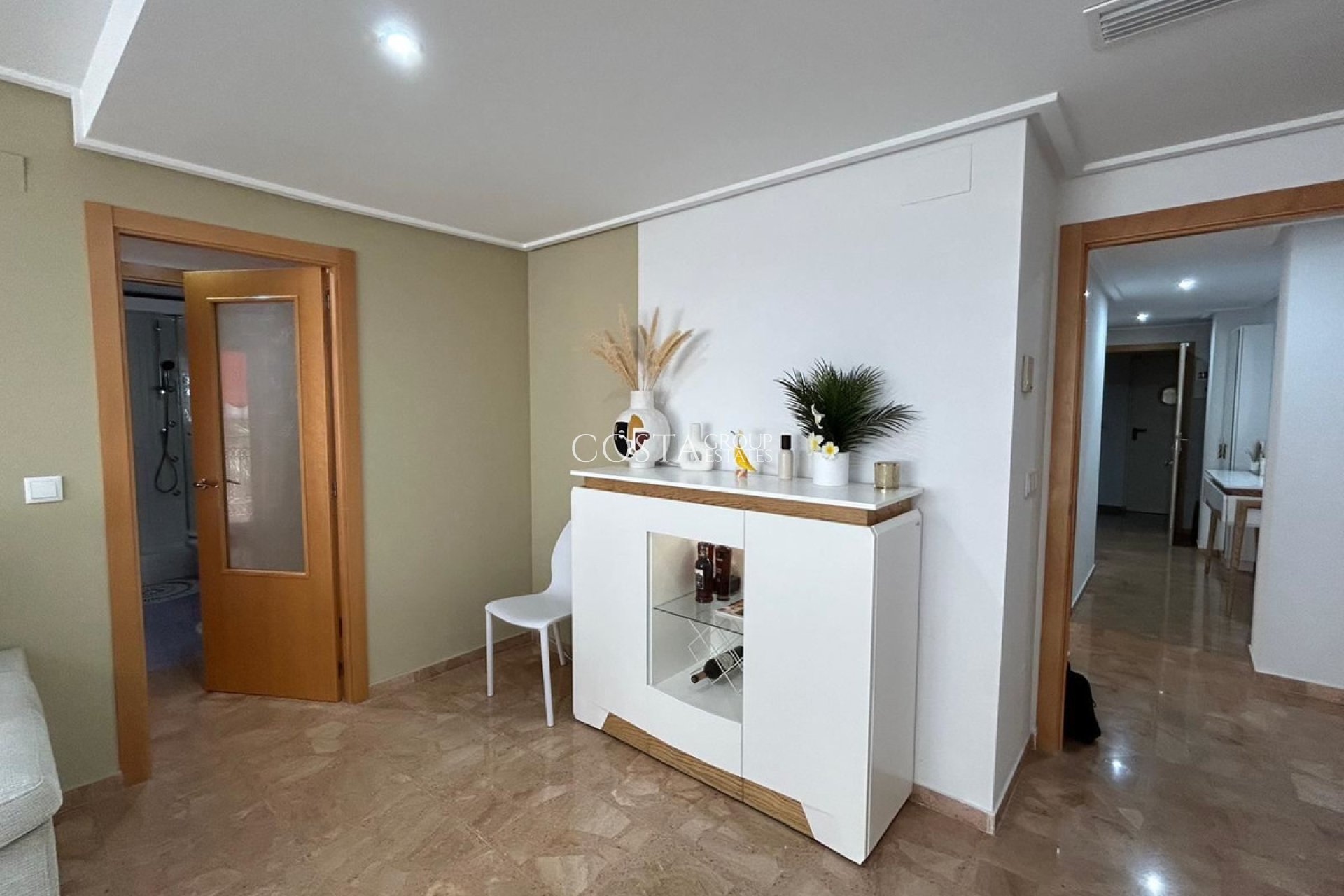 Herverkoop - Apartments -
Alicante City - Alicante City Centro