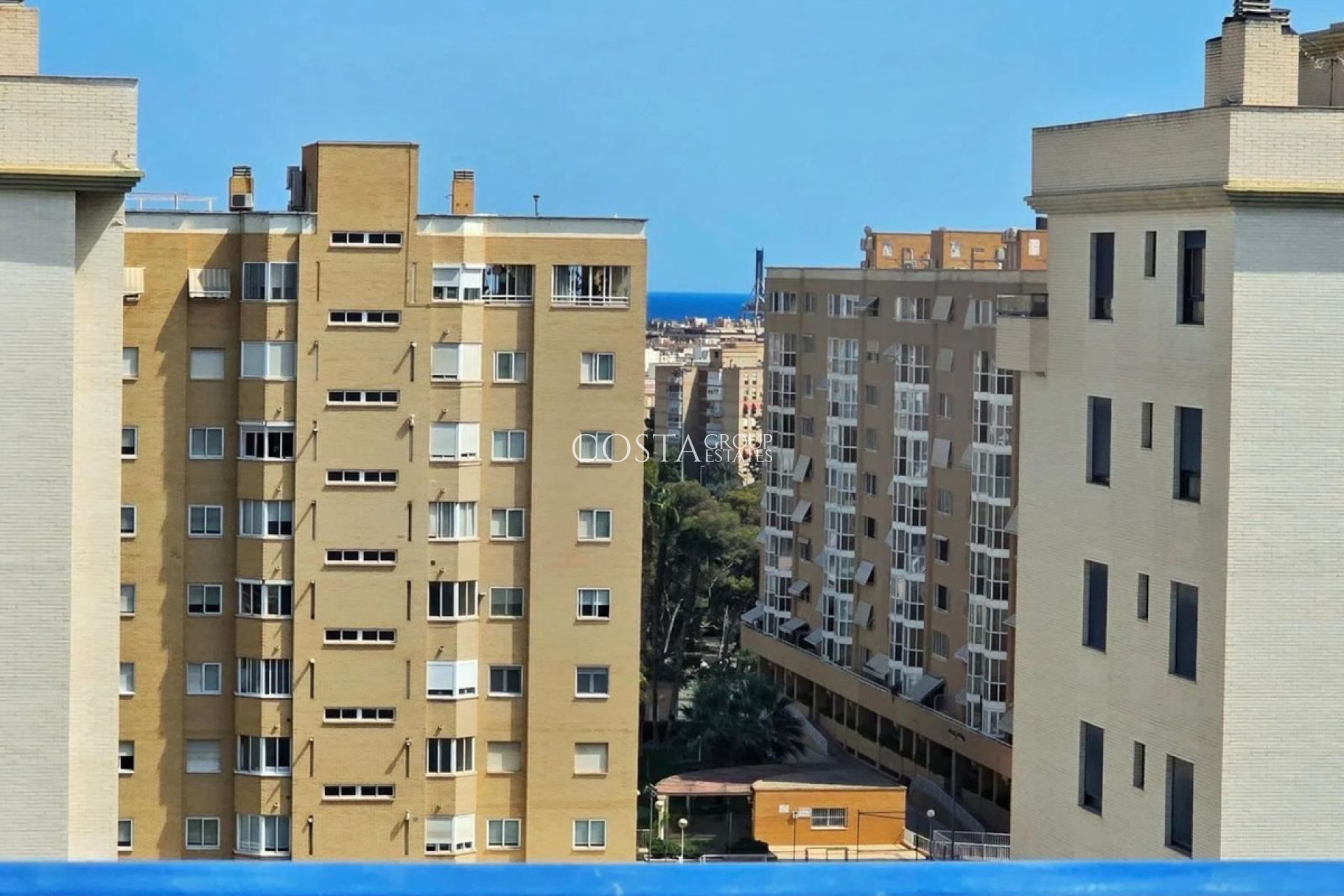 Herverkoop - Apartments -
Alicante City - Alicante City Centro