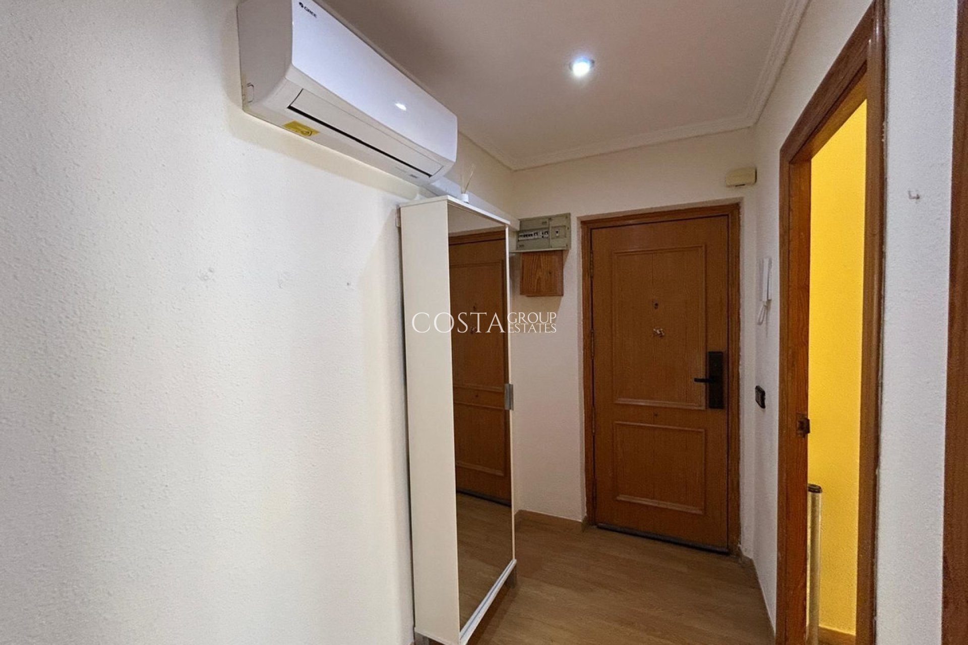 Herverkoop - Apartments -
Alicante City - Alicante City Centro