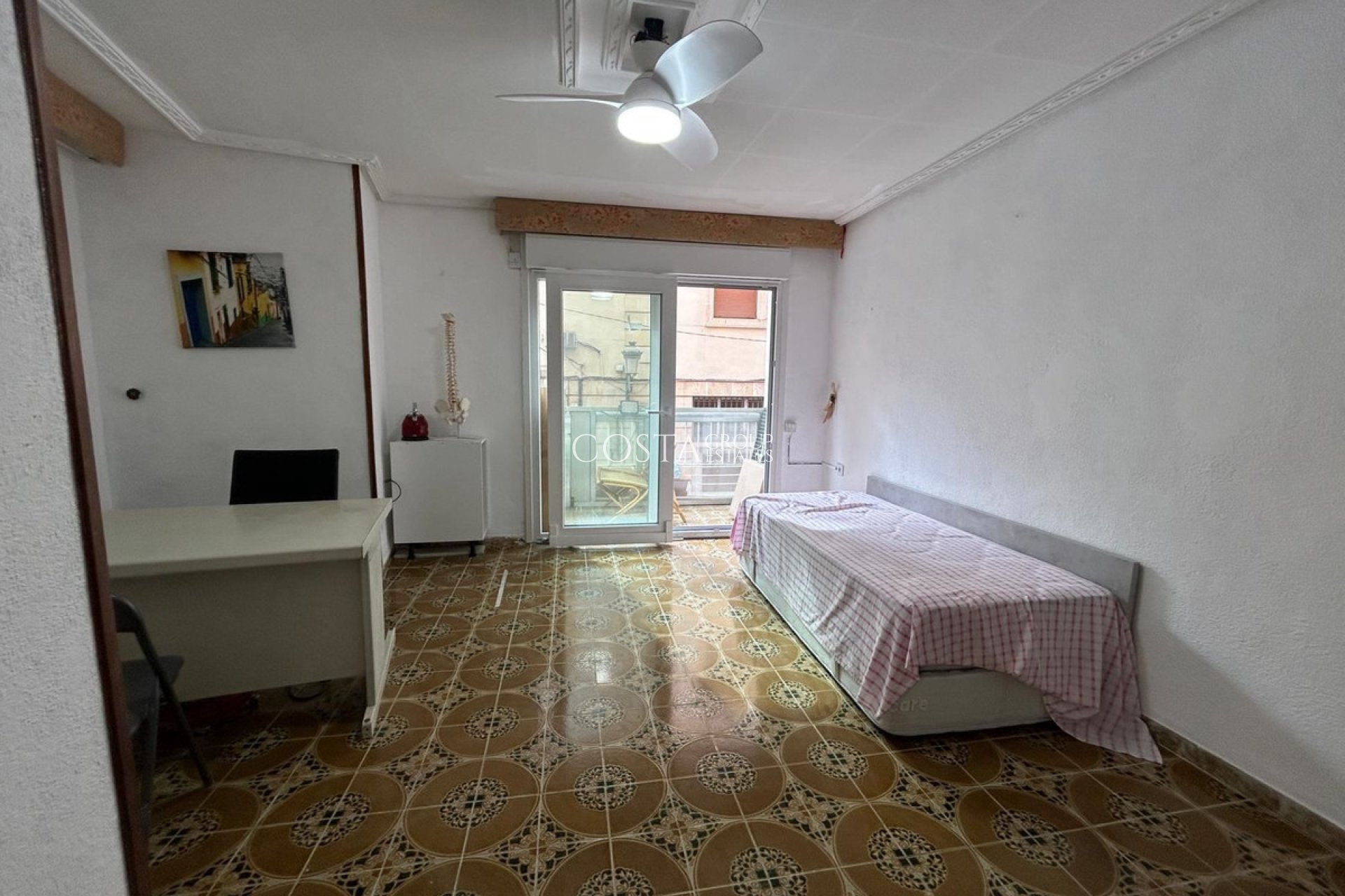 Herverkoop - Apartments -
Alicante City - Alicante City Centro