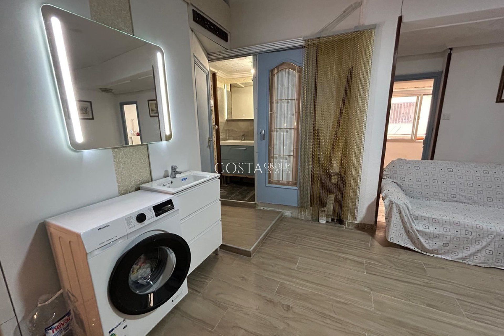 Herverkoop - Apartments -
Alicante City - Alicante City Centro