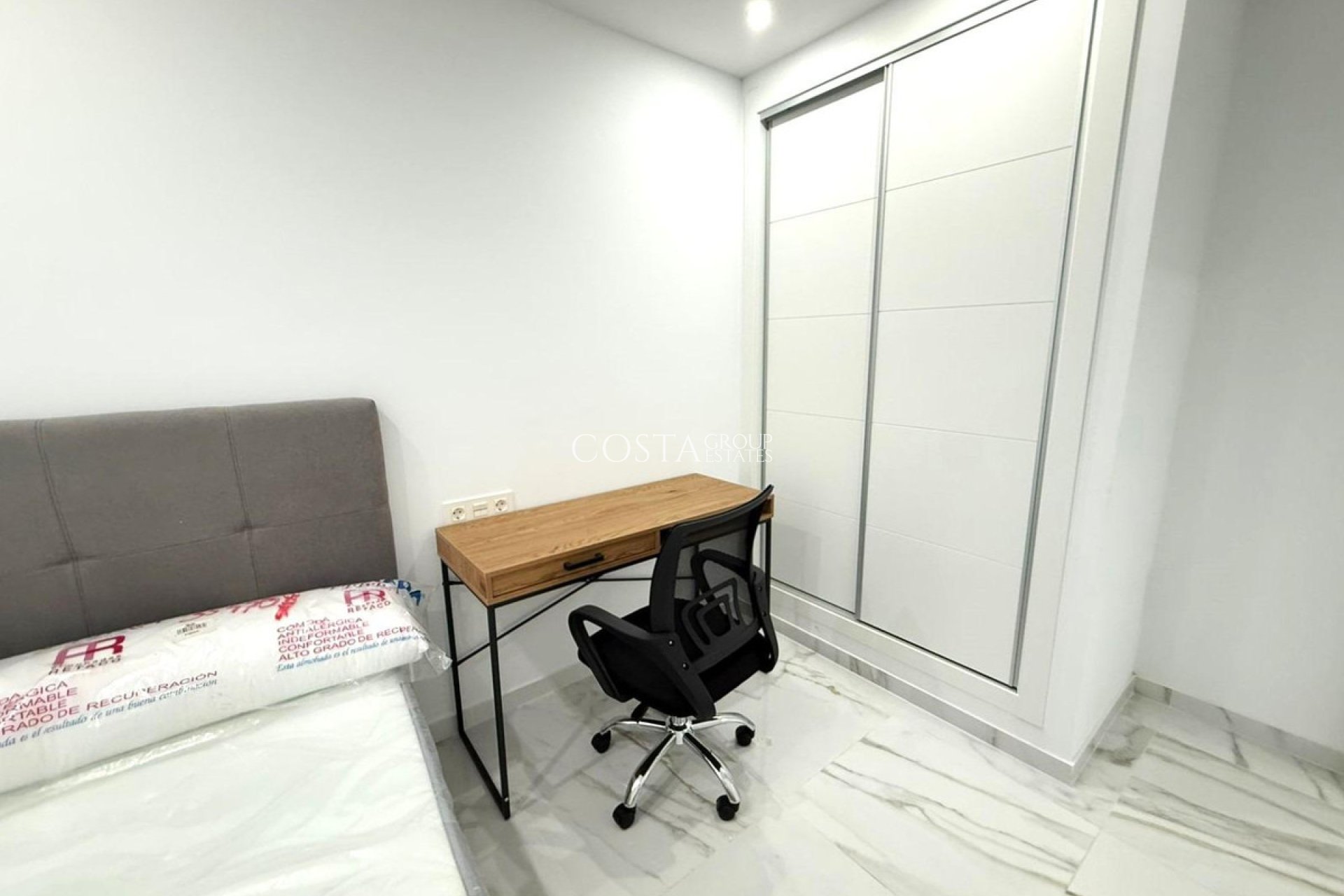 Herverkoop - Apartments -
Alicante City - Parque de las Naciones