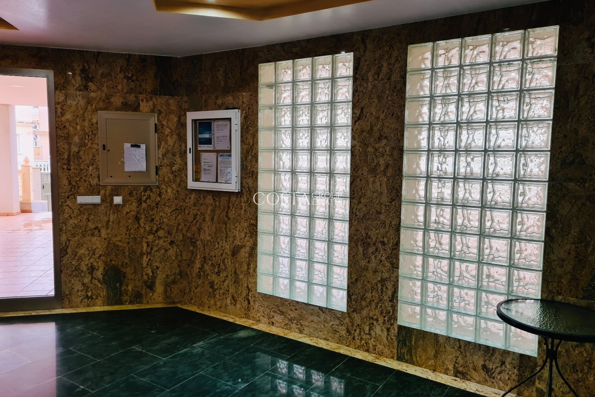 Herverkoop - Apartments -
Guardamar del Segura - El Moncayo