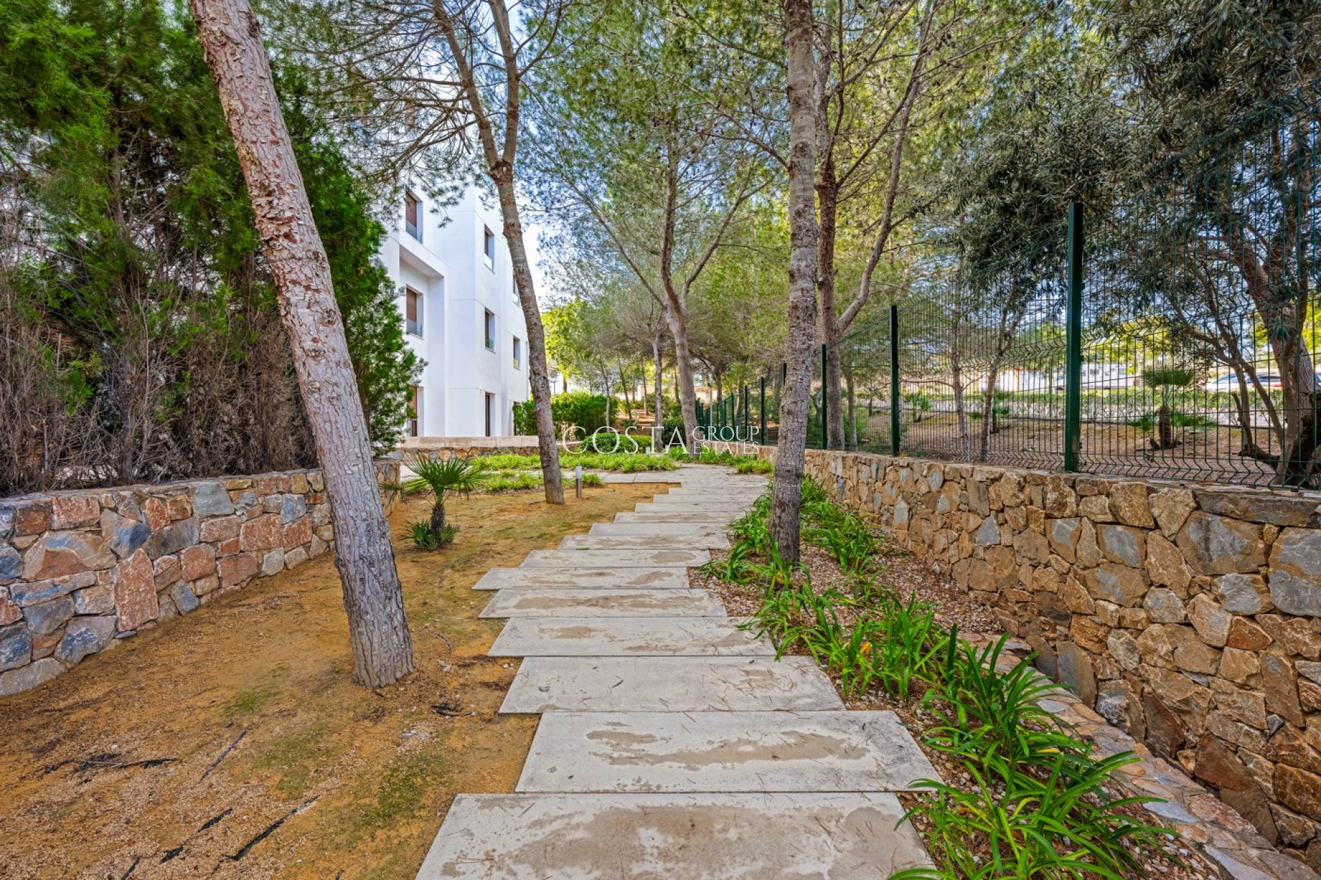 Herverkoop - Apartments -
Las Colinas Golf