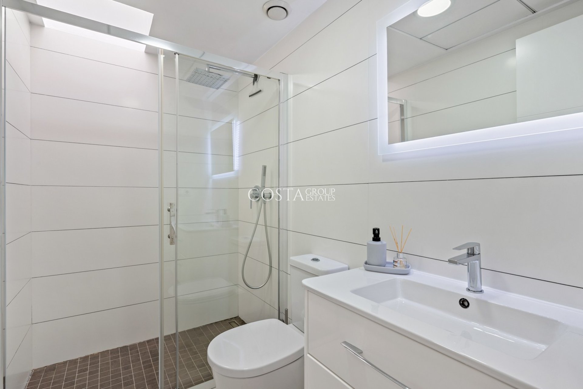 Herverkoop - Apartments -
 - Lomas de Cabo Roig