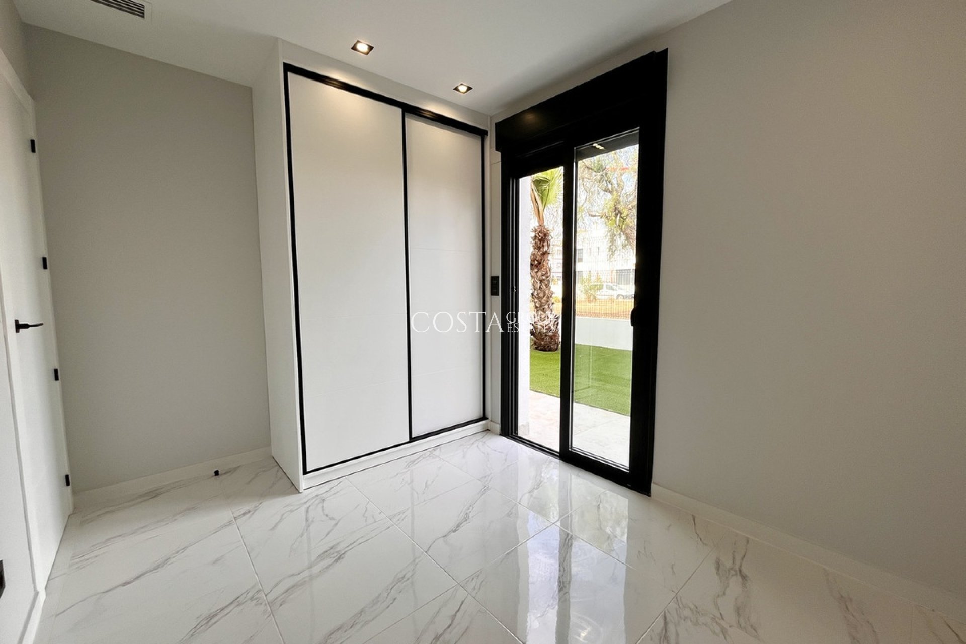 Herverkoop - Apartments -
Orihuela Costa - Playa Flamenca