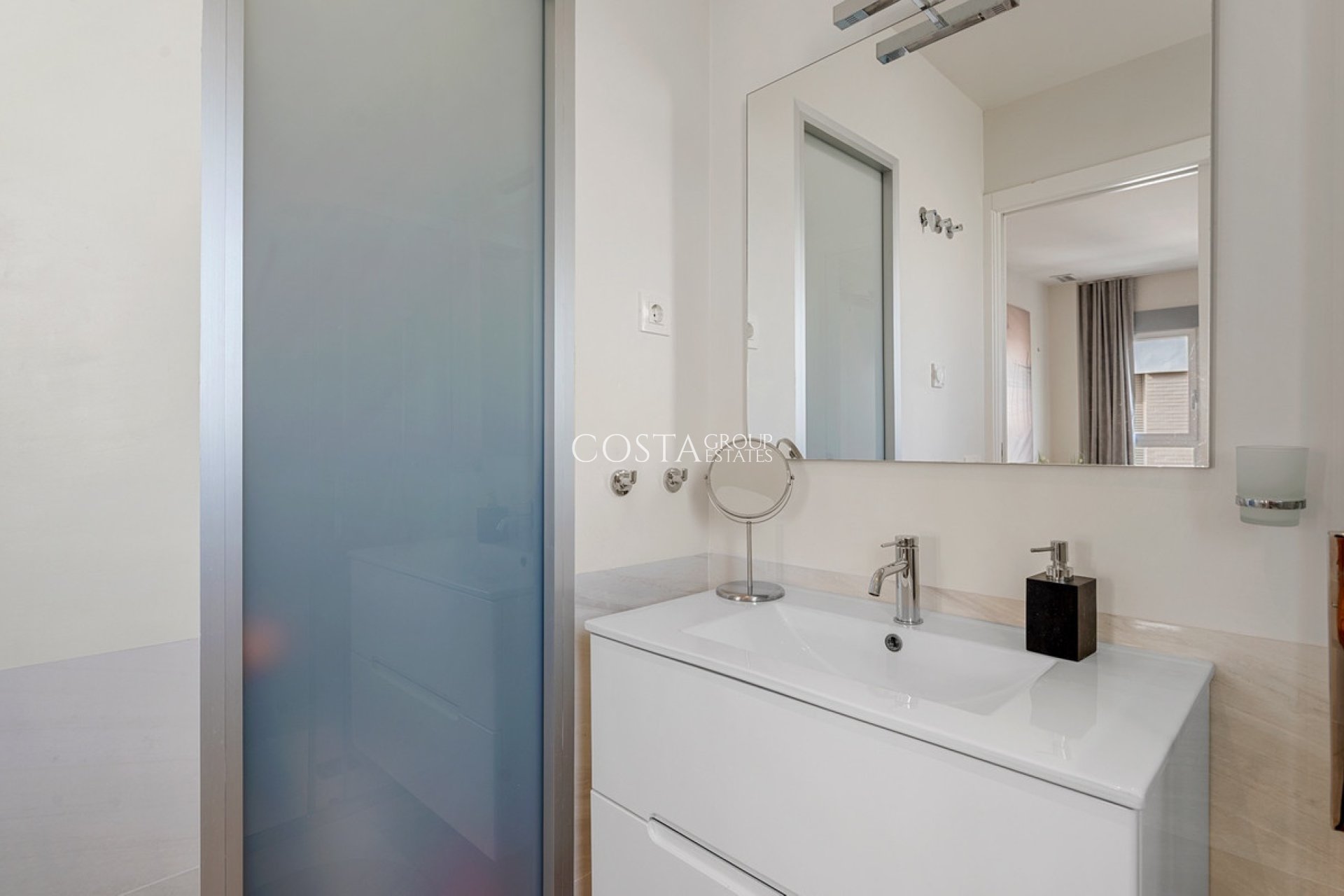 Herverkoop - Apartments -
Orihuela Costa - Villamartin