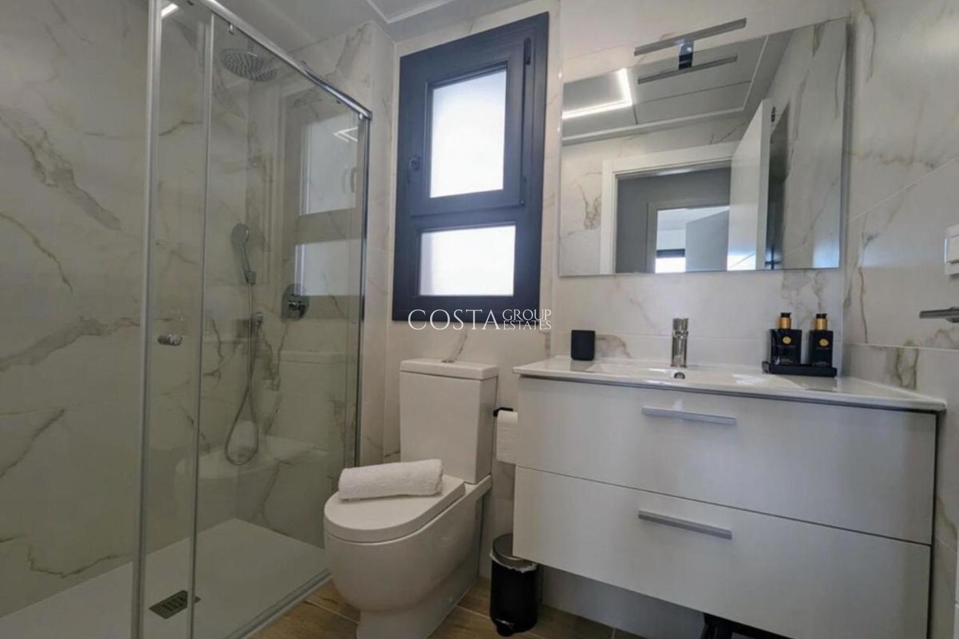 Herverkoop - Apartments -
Orihuela Costa - Villamartin