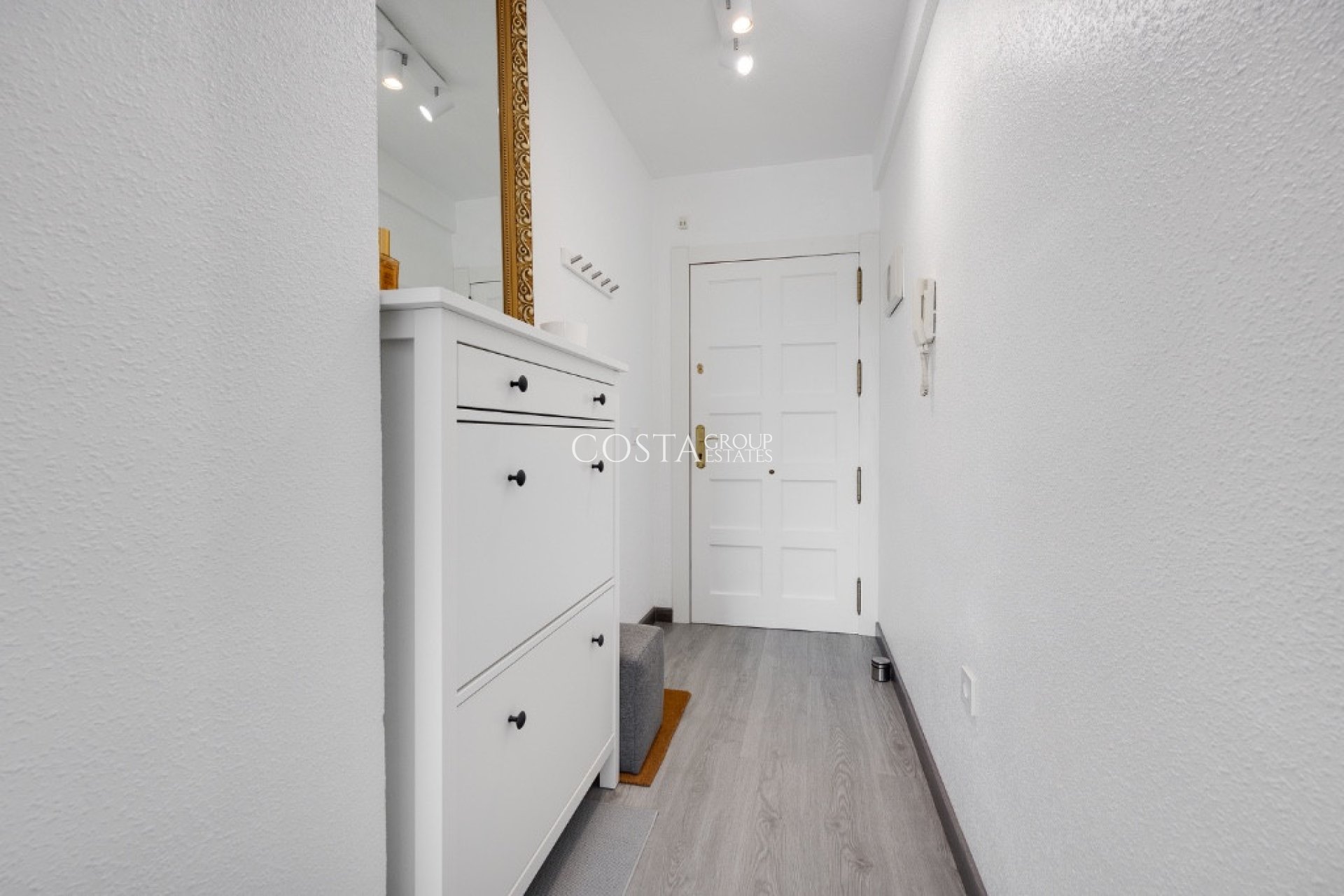 Herverkoop - Apartments -
Orihuela - Punta Prima