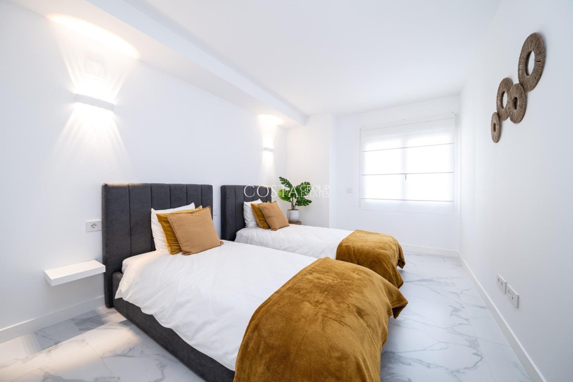 Herverkoop - Apartments -
Orihuela - Punta Prima