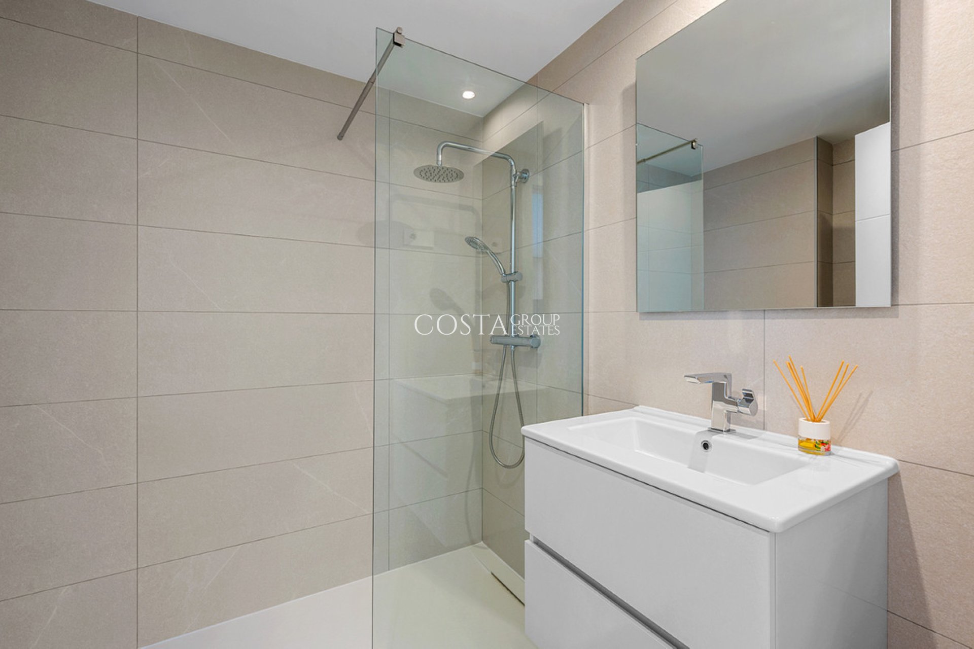 Herverkoop - Apartments -
Orihuela - Punta Prima