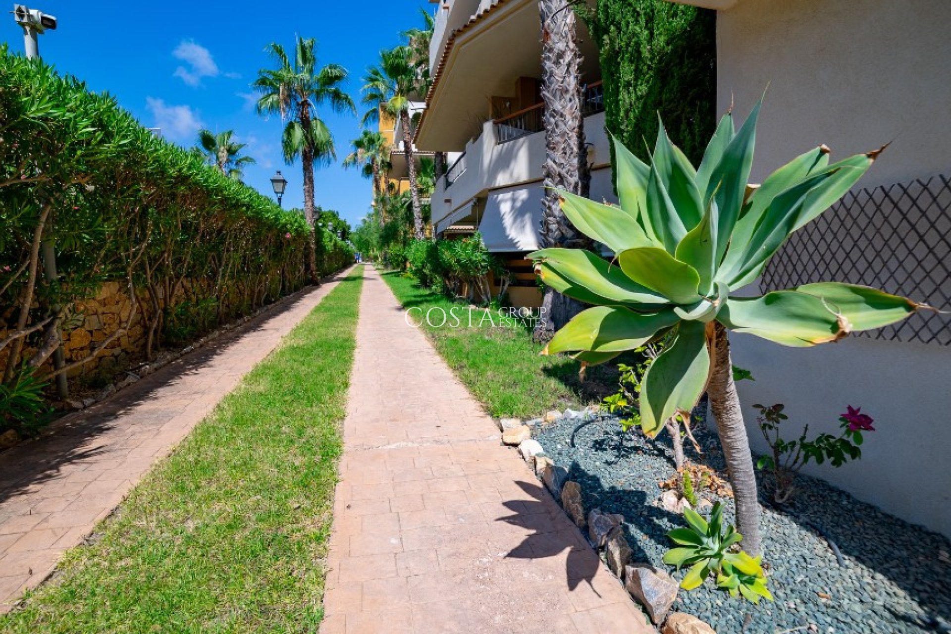 Herverkoop - Apartments -
Orihuela - Punta Prima