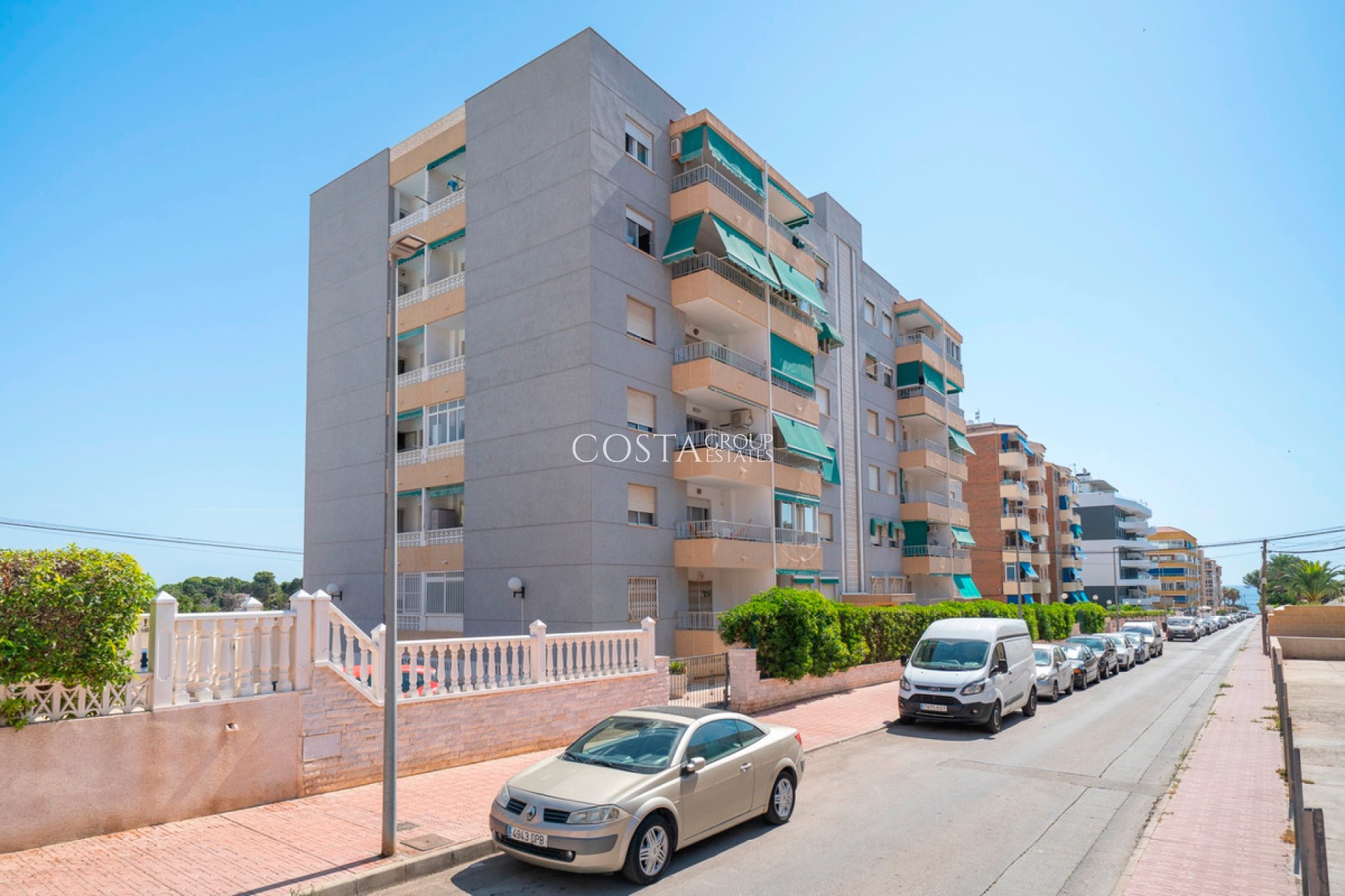 Herverkoop - Apartments -
Orihuela - Punta Prima