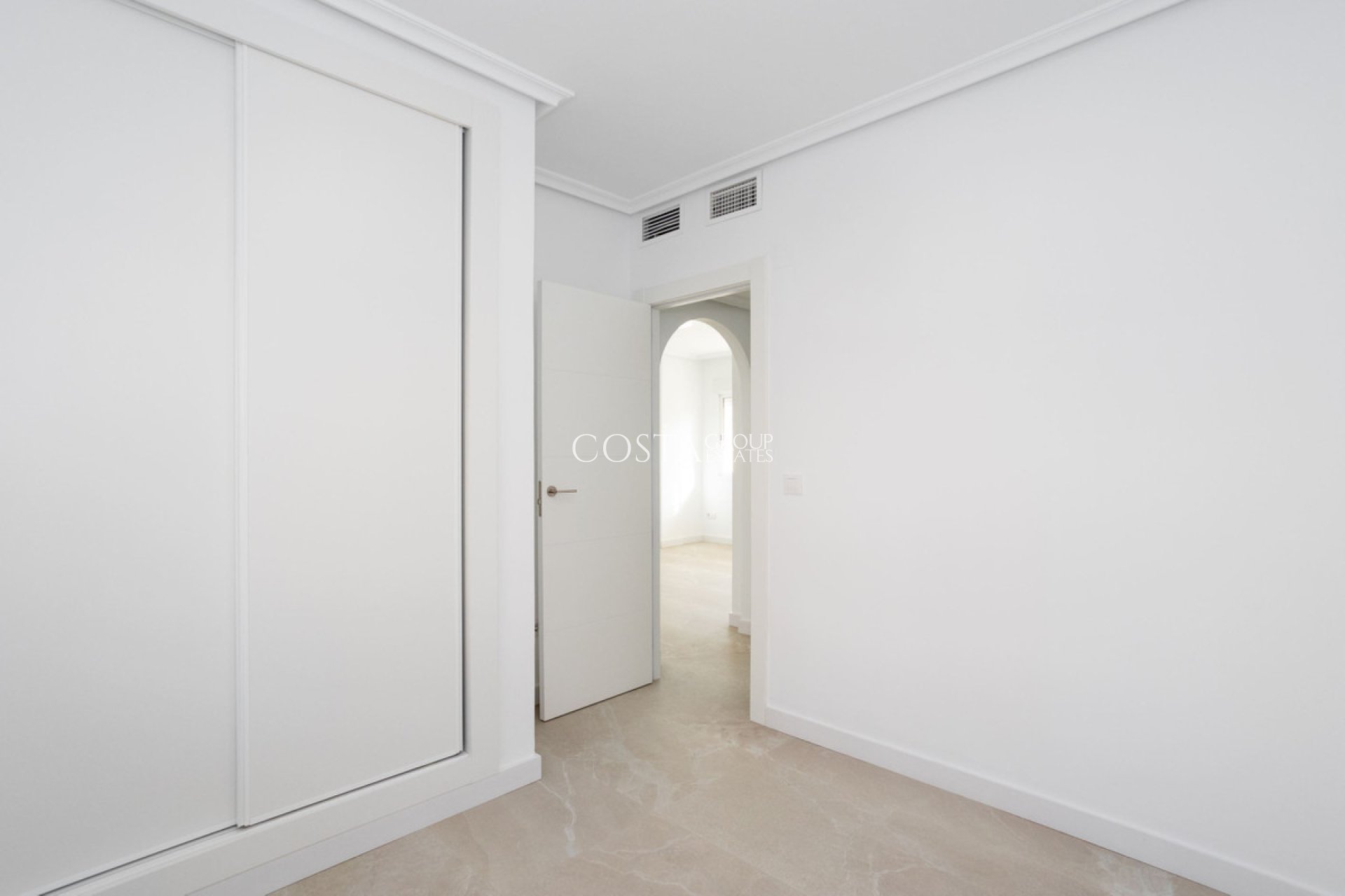 Herverkoop - Apartments -
Pilar de la Horadada - Torre De La Horadada