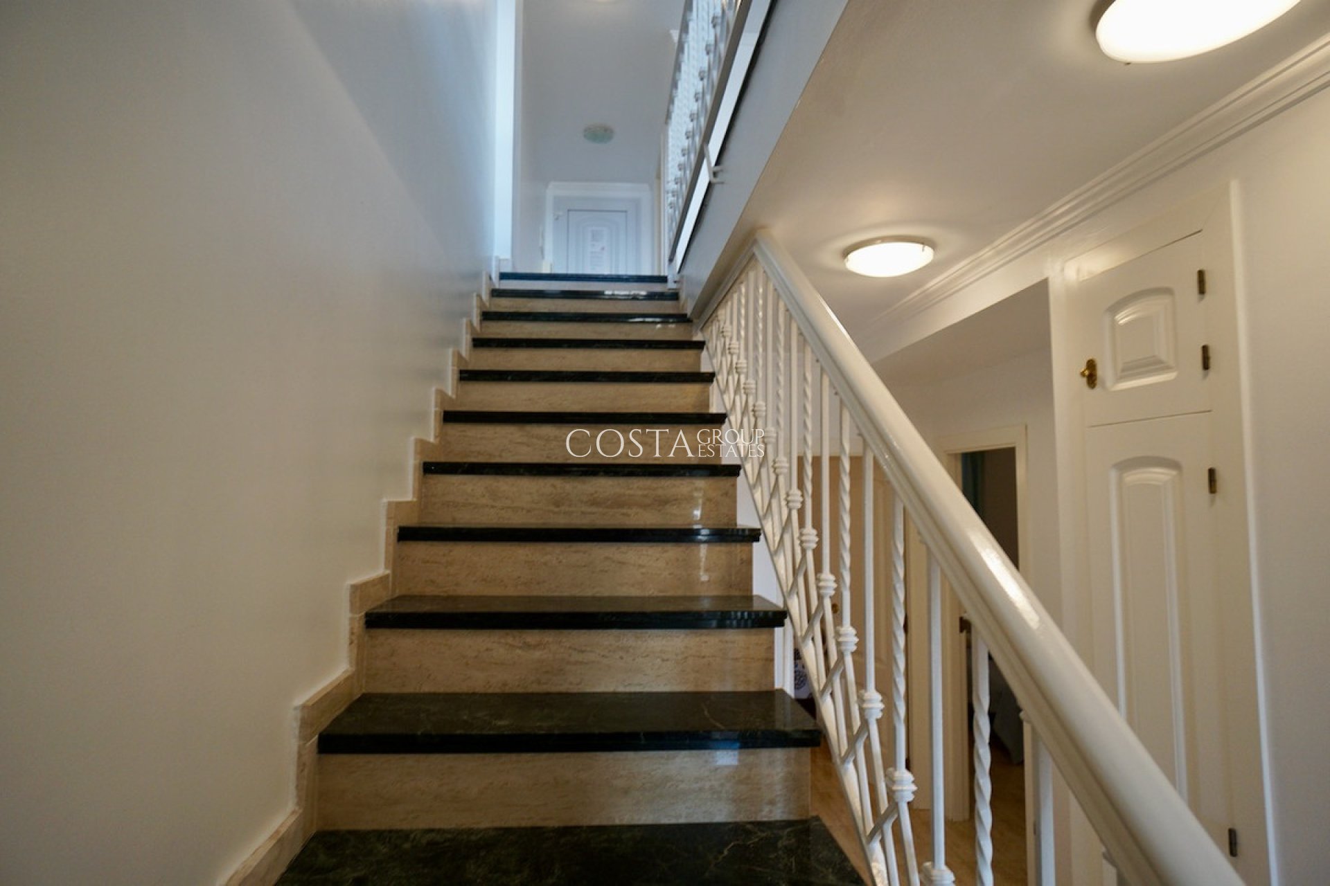 Herverkoop - Apartments -
Teulada - Moraira