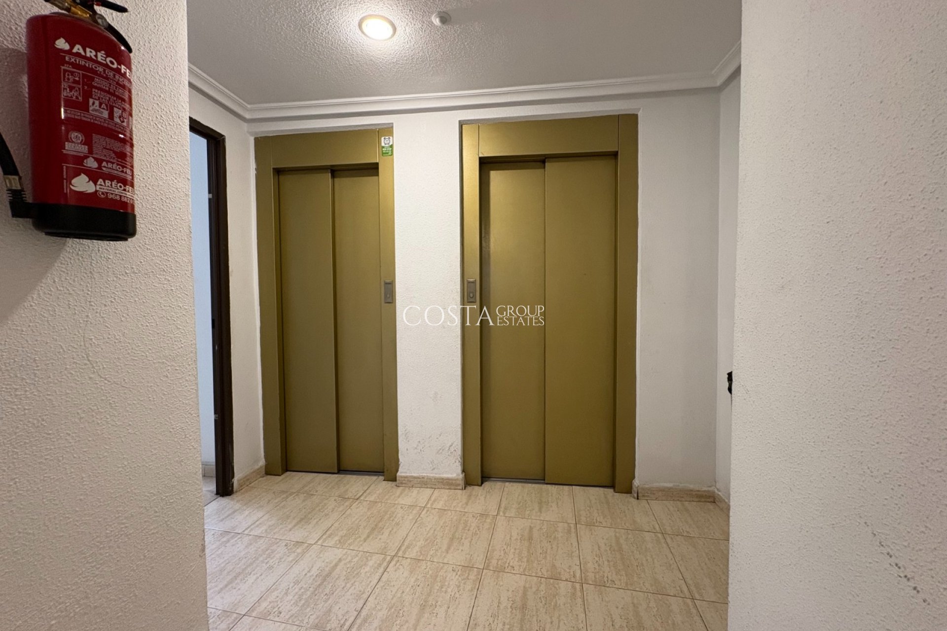 Herverkoop - Apartments -
Torrevieja - Centro