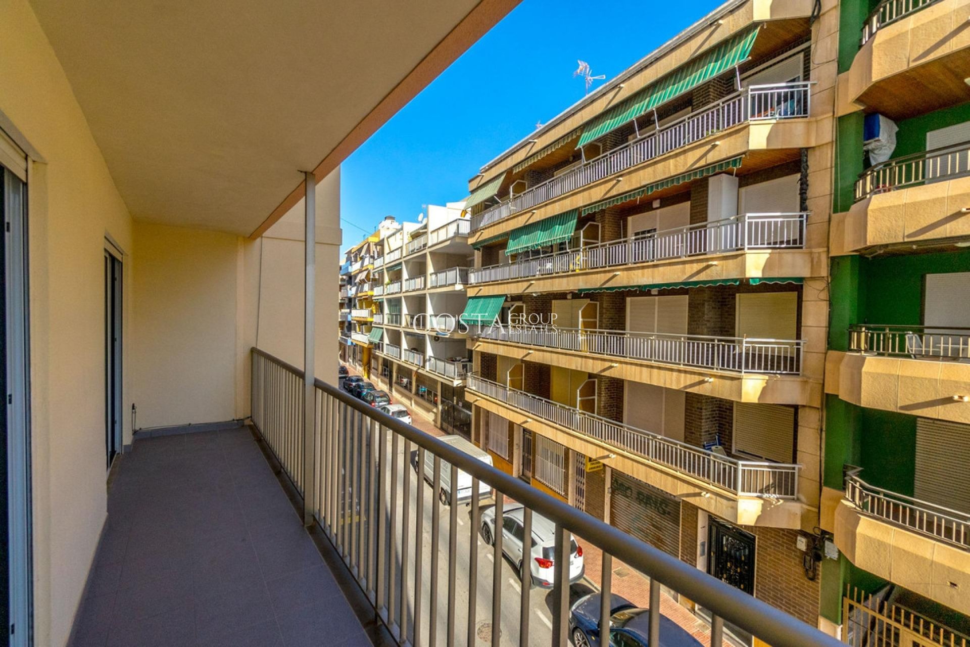 Herverkoop - Apartments -
Torrevieja - Playa del Cura